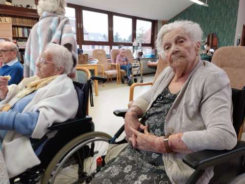 Danses et jeux de société, photo 10 sur 32