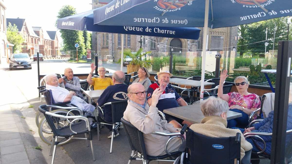 En bonne compagnie
