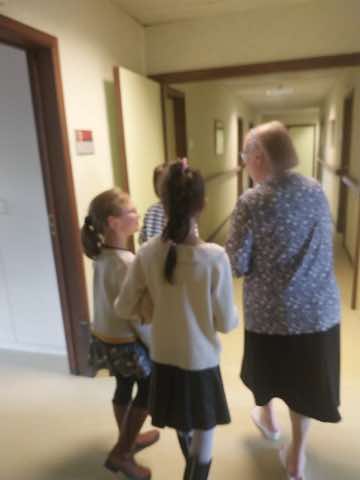 Rencontre intergénérationnelle avec l'école Saint-Henri du Bizet, photo 4 sur 49