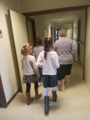 Rencontre intergénérationnelle avec l'école Saint-Henri du Bizet, photo 5 sur 49