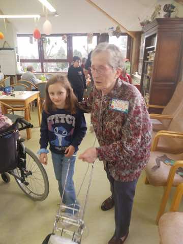 Rencontre intergénérationnelle avec l'école Saint-Henri du Bizet, photo 7 sur 49