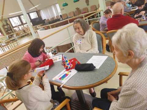Rencontre intergénérationnelle avec l'école Saint-Henri du Bizet, photo 12 sur 49