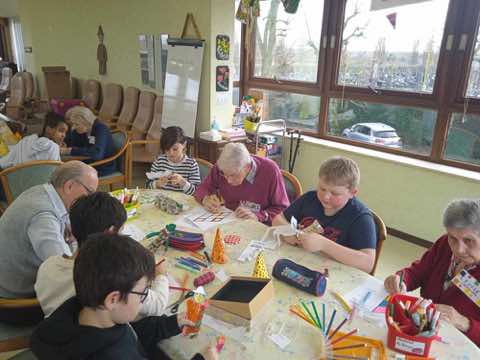 Rencontre intergénérationnelle avec l'école Saint-Henri du Bizet, photo 33 sur 49