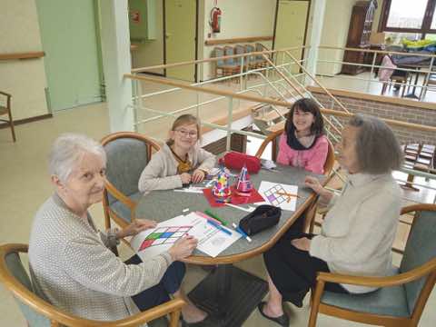 Rencontre intergénérationnelle avec l'école Saint-Henri du Bizet, photo 35 sur 49