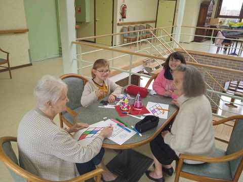 Rencontre intergénérationnelle avec l'école Saint-Henri du Bizet, photo 36 sur 49
