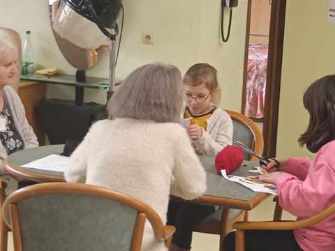 Rencontre intergénérationnelle avec l'école Saint-Henri du Bizet, photo 41 sur 49